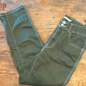 Levis 724 High Rise Straight Crop Olive Green Army girls pant 26